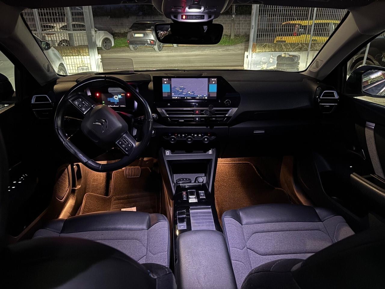 Citroen C4 BlueHDi 130 EAT8 Shine retrocam Sensori