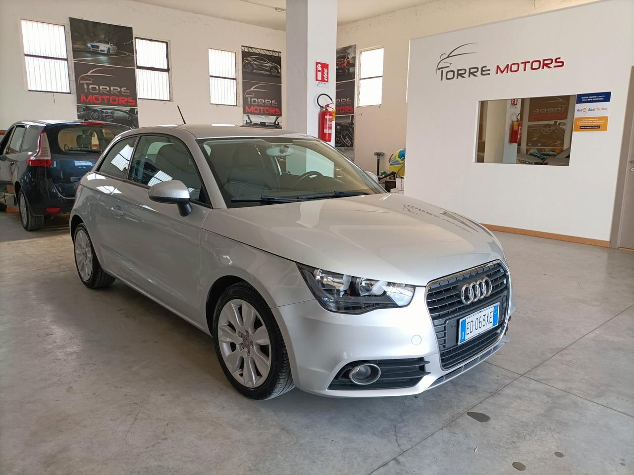 Audi A1 1.6 TDI 105 CV Attraction 07/2011