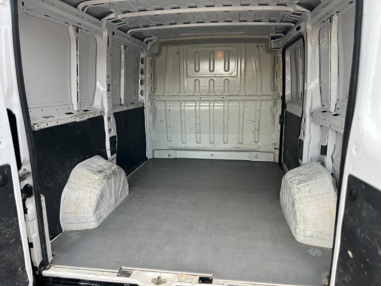 CITROËN JUMPER 28 L1H1 BlueHDi 120 CV - FURGONE