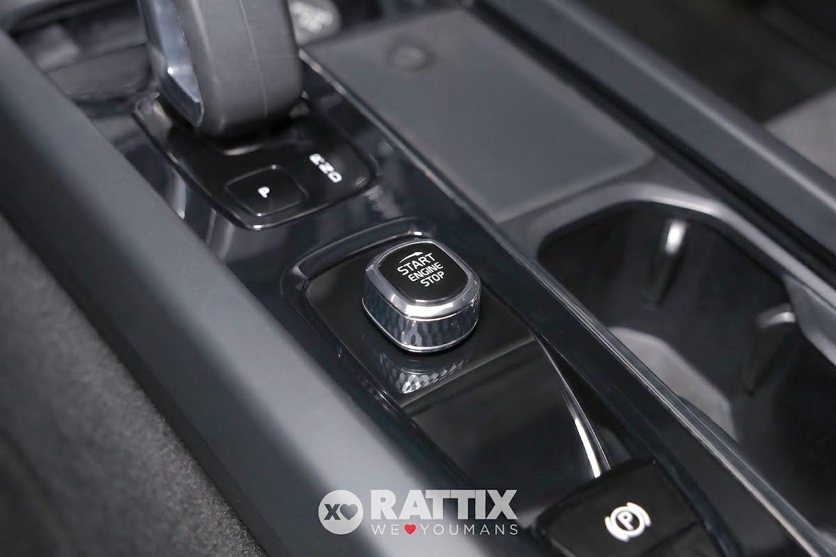 Volvo XC60 2.0 t6 recharge phev obc 3,7kW Core awd auto + tetto apribile