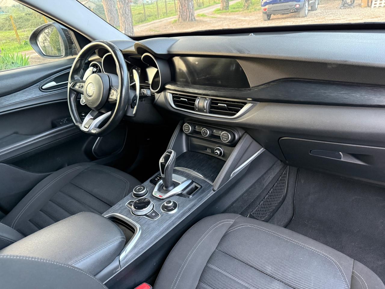 Alfa Romeo Stelvio 2.2 Turbodiesel 190 CV AT8 Q4