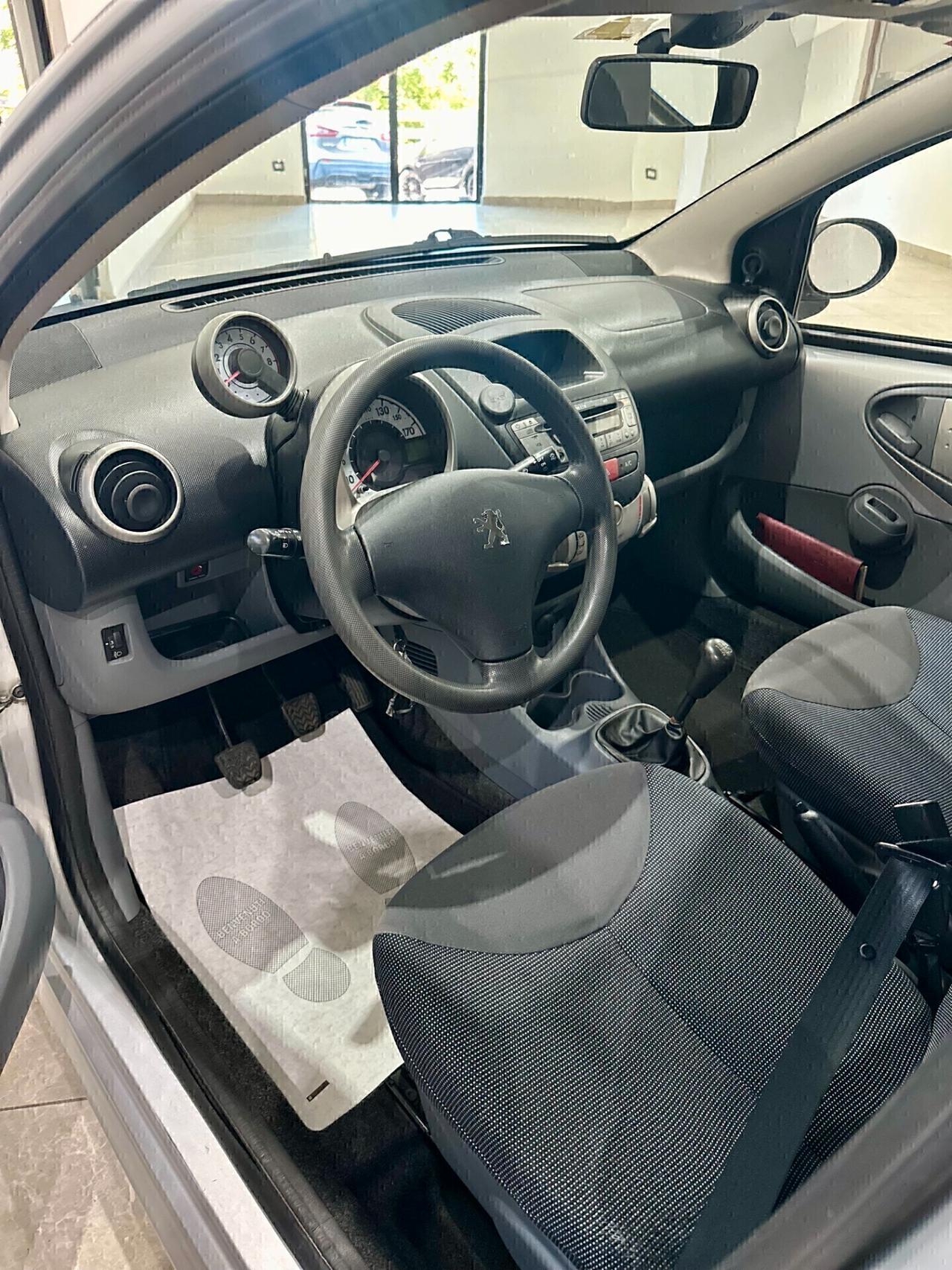 Peugeot 107 1.0 68CV 5p. Plaisir