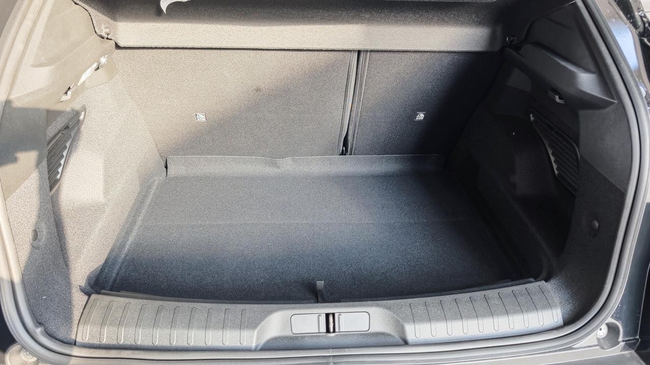 Alfa Romeo Junior 145 CV Hybrid eDCT6