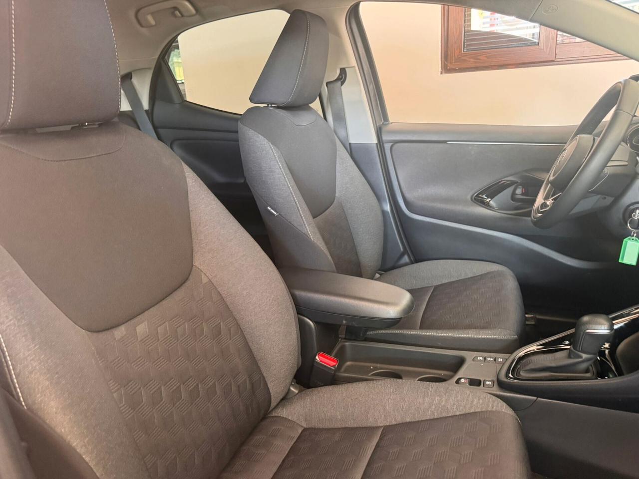 Toyota Yaris 1.5 130 Hybrid 5 porte Lounge