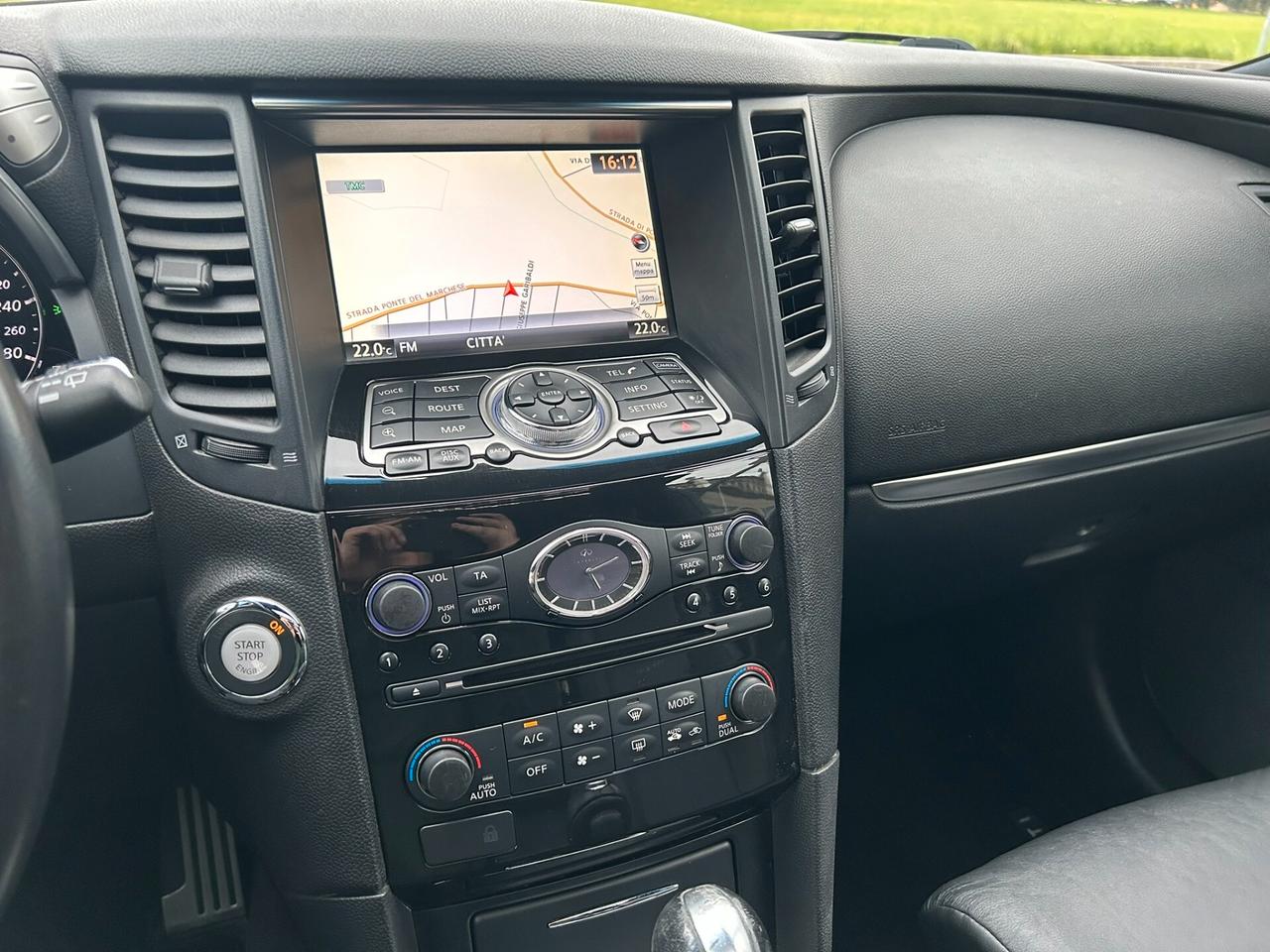 INFINITI FX 3.0DS V6 238CV AWD auto Premium - EXPORT