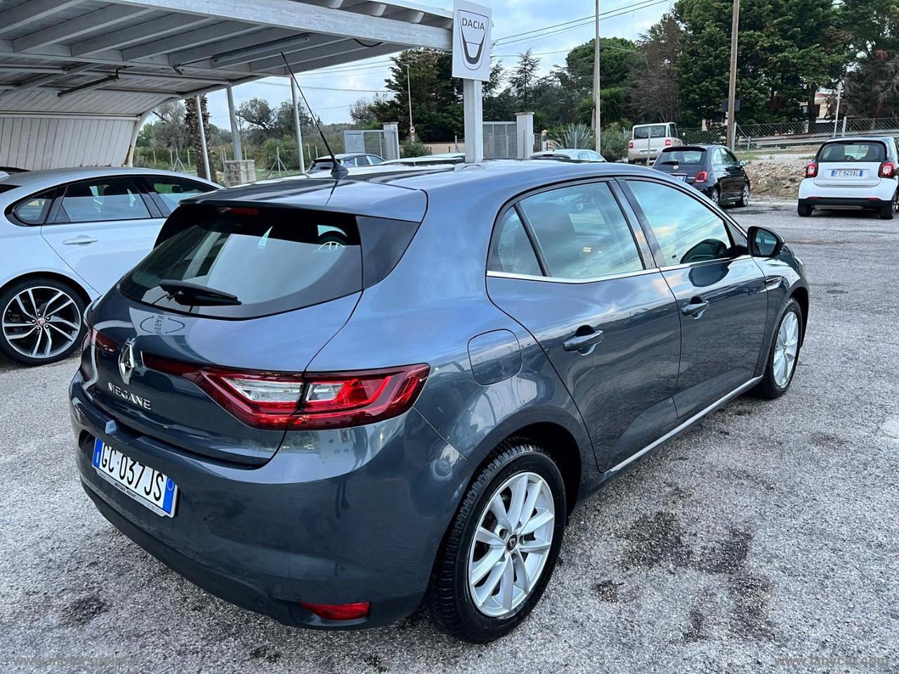 RENAULT Mégane Blue dCi 115 CV EDC Business