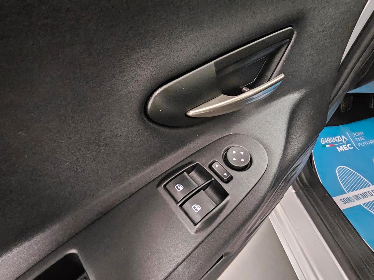 Lancia Ypsilon 1.2 69 CV 5 porte S&S Platinum - Unico proprietario