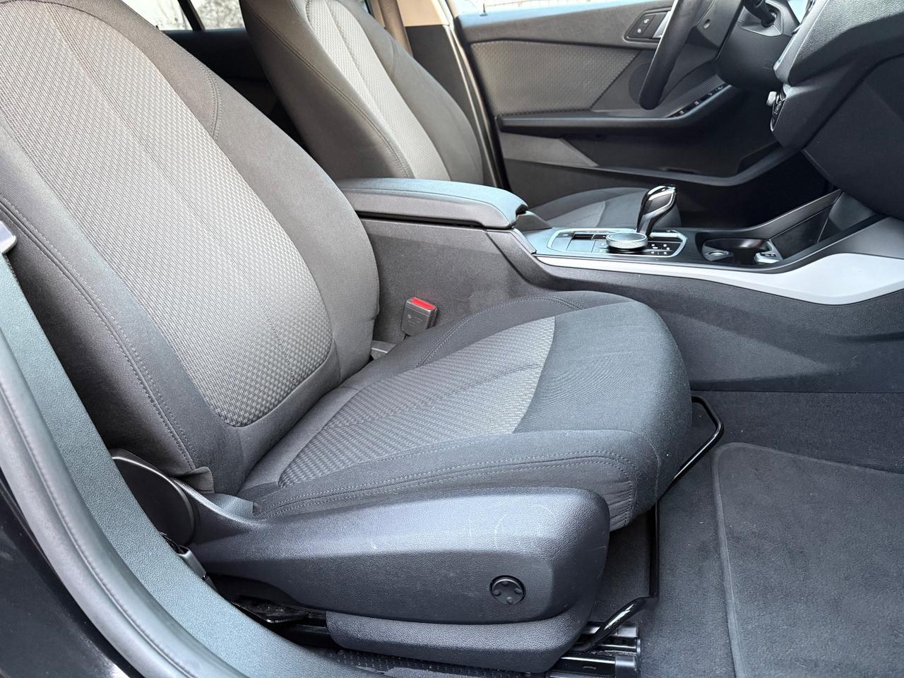 Bmw 116d 5p. Automatico Business Advantage