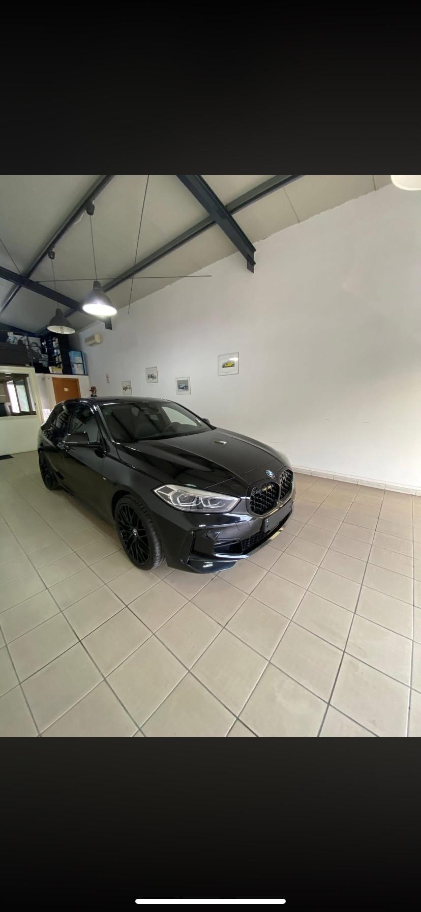 Bmw 118 118d 5p. Msport