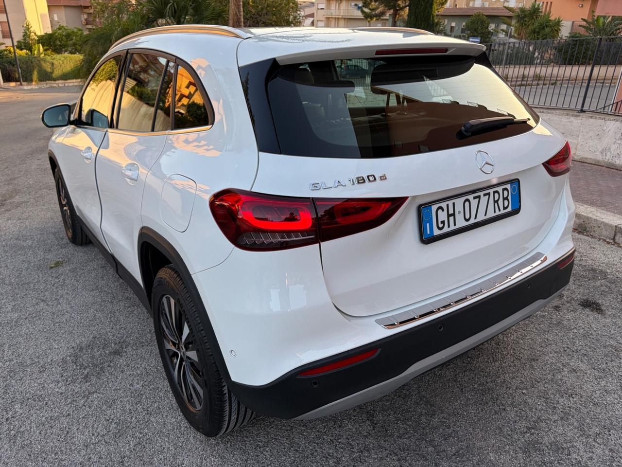 Mercedes-benz GLA 180 d Automatic Sport Plus unico