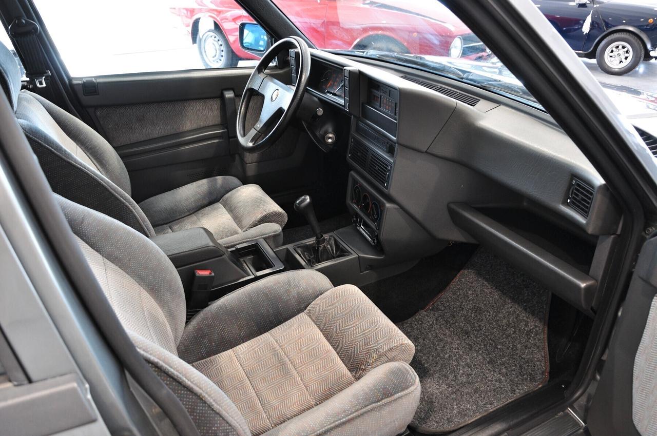 Alfa Romeo 75 2.0i Twin Spark CRS RIAR targa MI