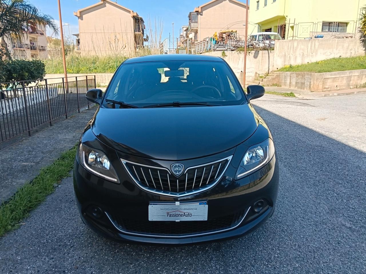 Lancia Ypsilon 1.0 FireFly 5 porte S&S Hybrid Platino