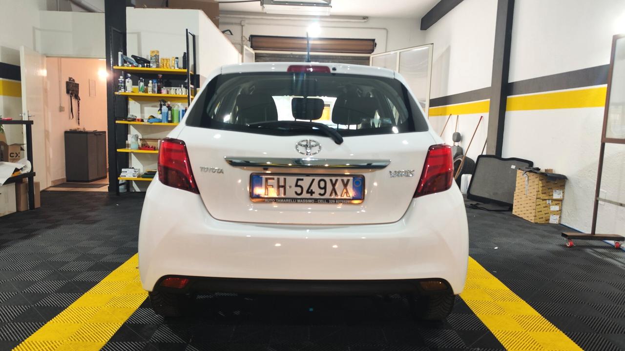 Toyota Yaris 1.0 5 porte Lounge