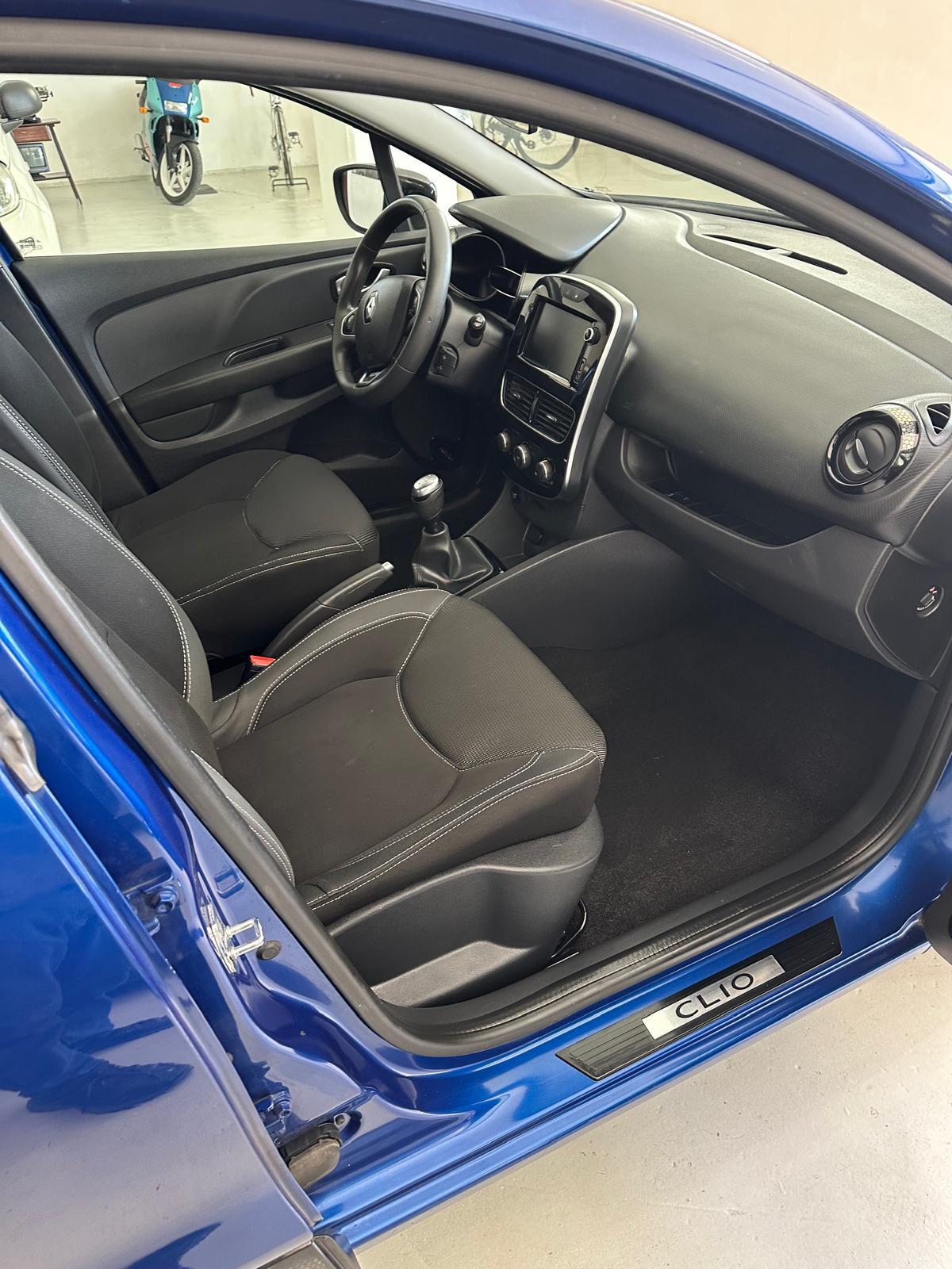 Renault Clio dCi 8V 75 CV 5 porte Duel