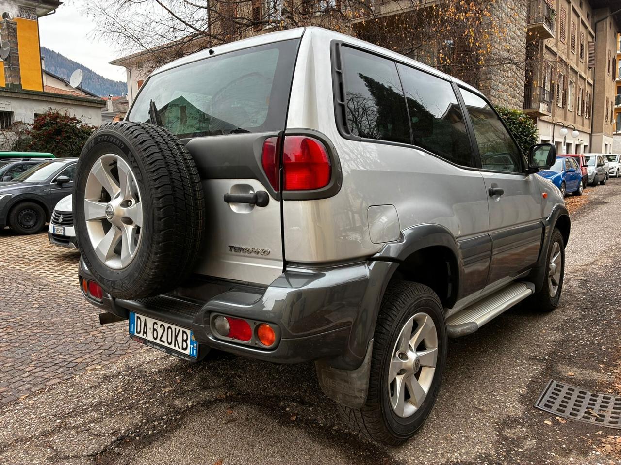 NISSAN TERRANO II 4x4 2.7TDI 125CV - UNICO PROP.