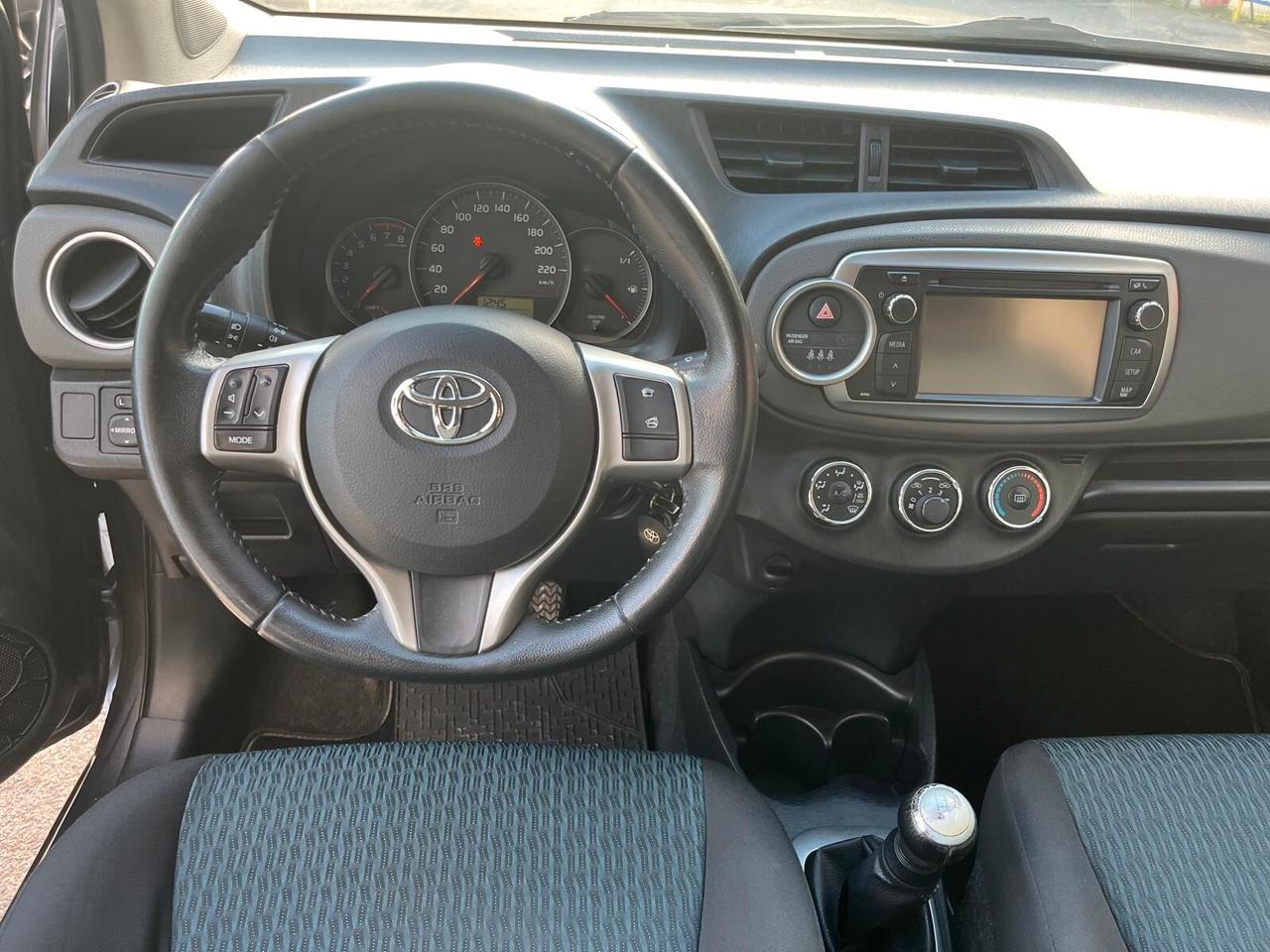 Toyota Yaris 1.3 5 porte Lounge OK NEOPATENTATI