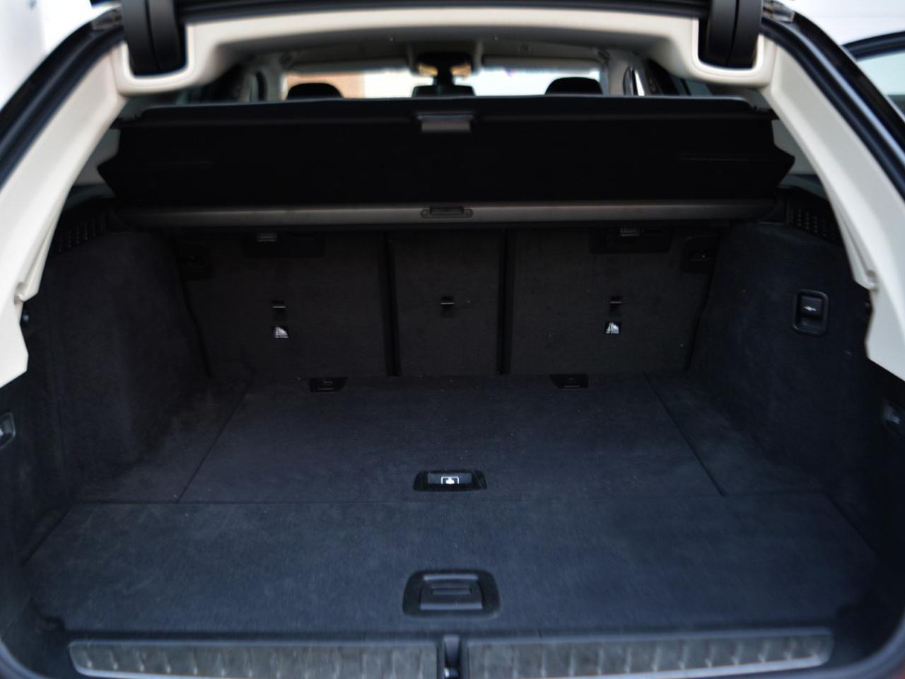 BMW Serie 5 touring 518d mild hybrid 48v luxury steptronic