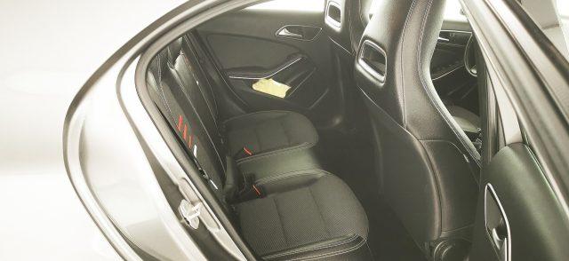 MERCEDES-BENZ A 220 d Automatic Business