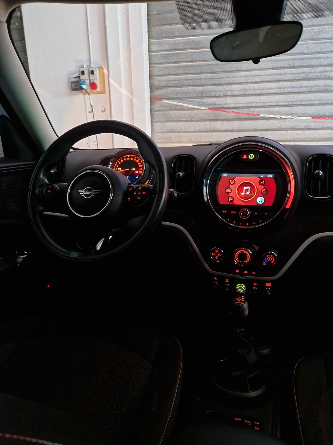 Mini Cooper Countryman 1.5 SE Business 4x4 Automatica