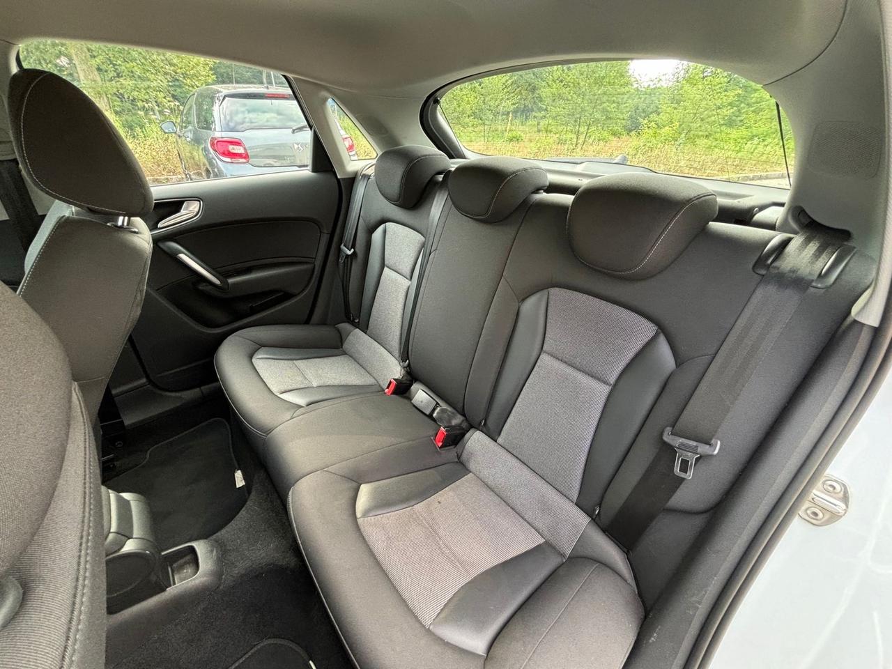 Audi A1 1.6 TDI *NEOPATENTATI*AUTOMATICA*