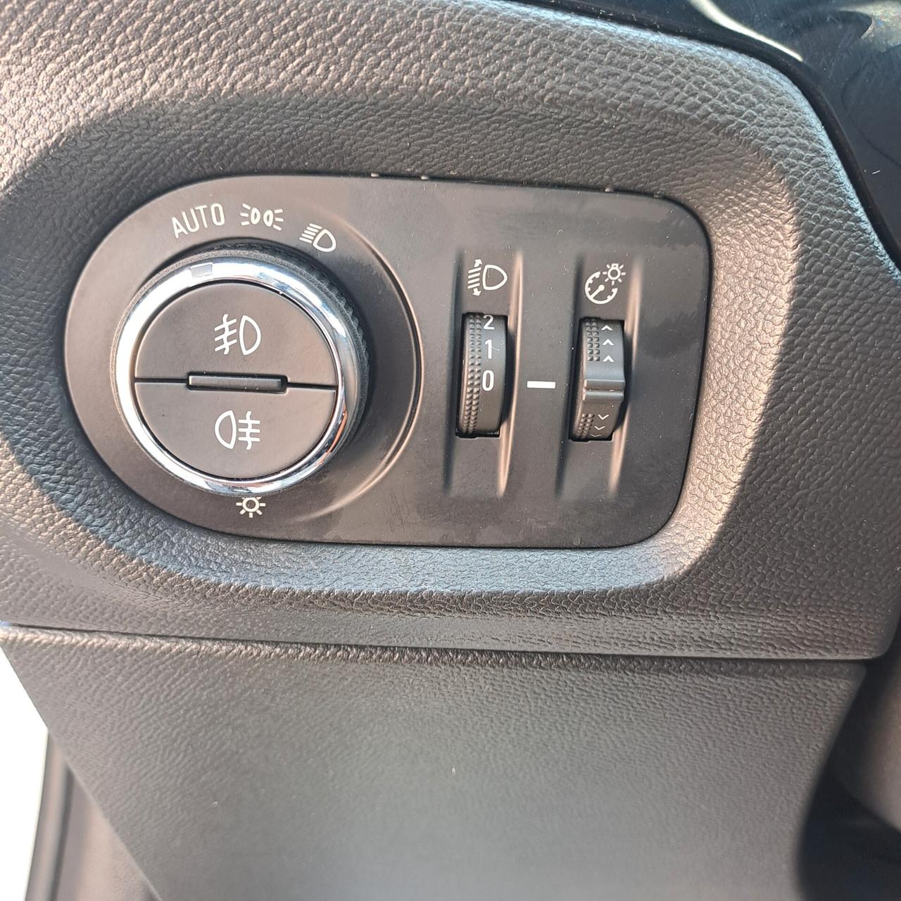 Opel Corsa 1.5 D 100Cv Edition