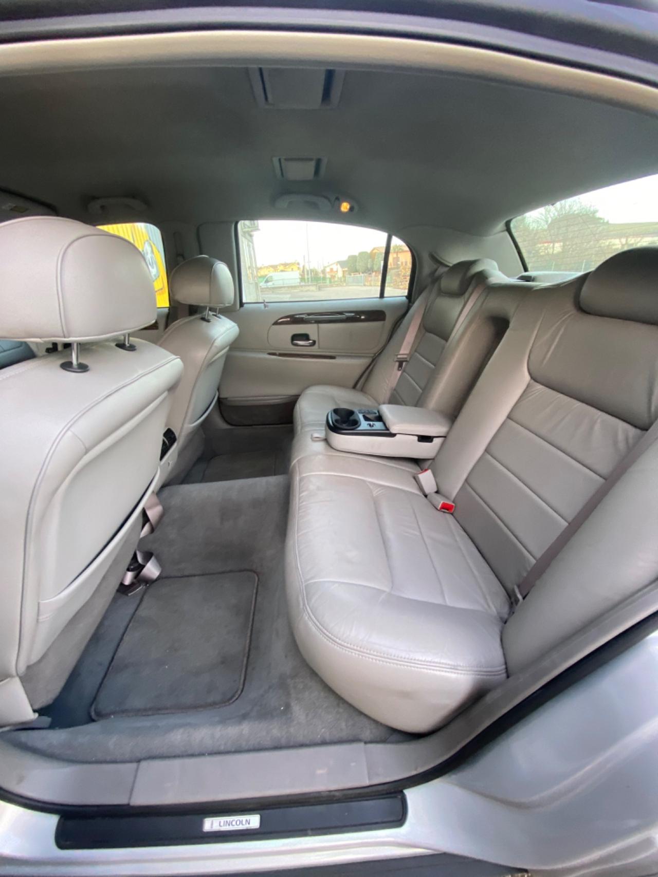 Lincoln Town car GPL 4.6 FULL 33.000km