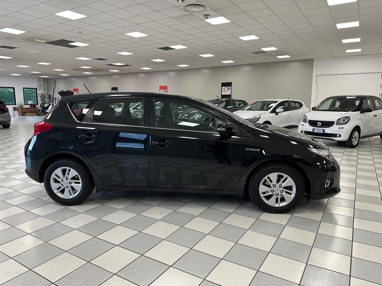 Toyota Auris 1.8 Hybrid Lounge