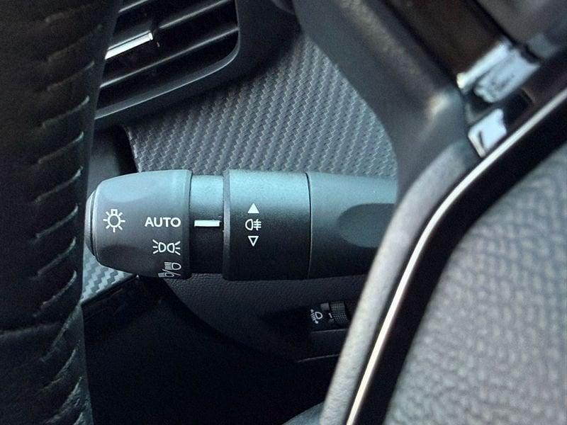 Peugeot 208 208 1.2 puretech Allure s&s 100cv