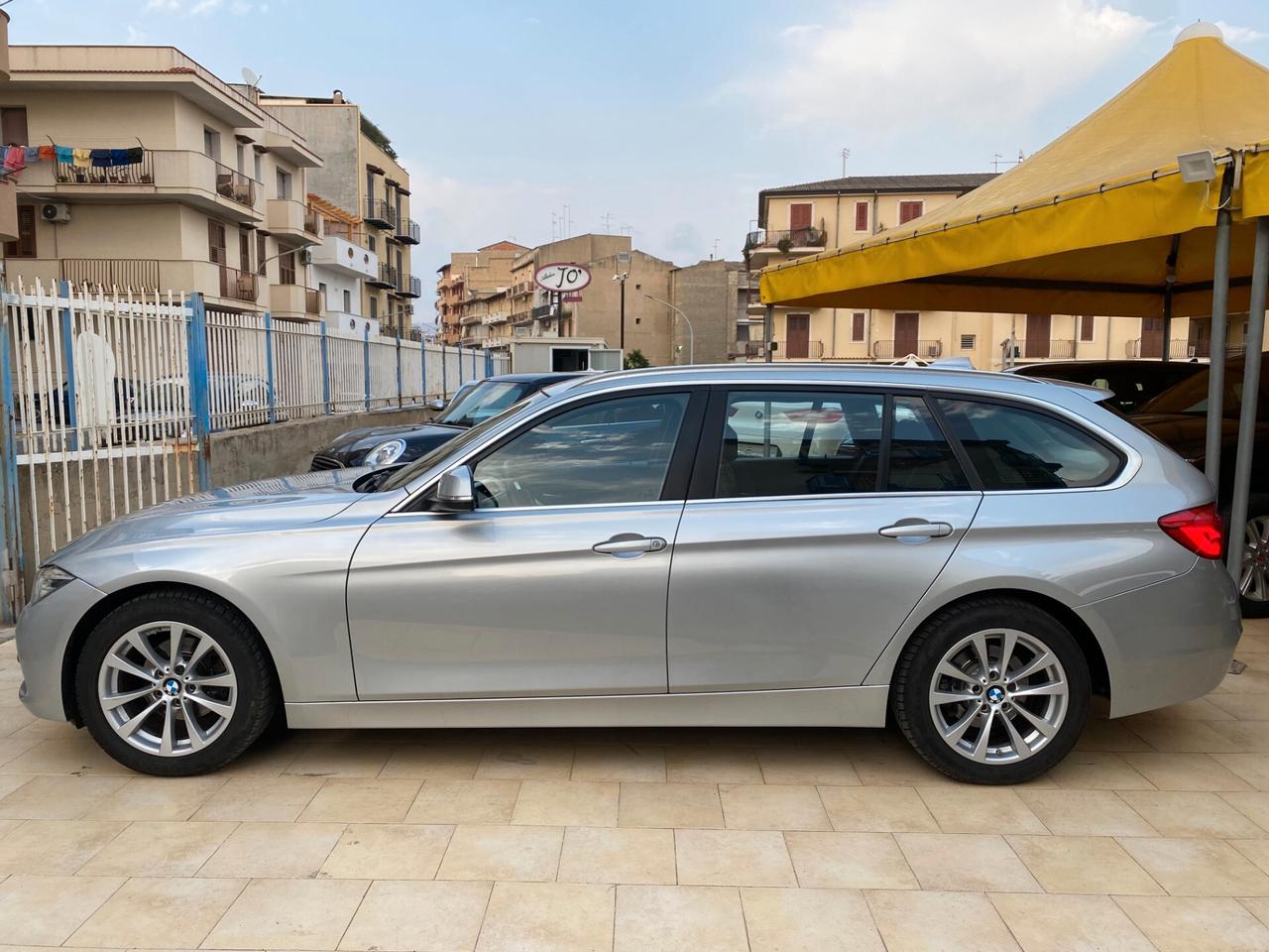 Bmw 318d Touring Luxury - CAMBIO AUTOMATICO