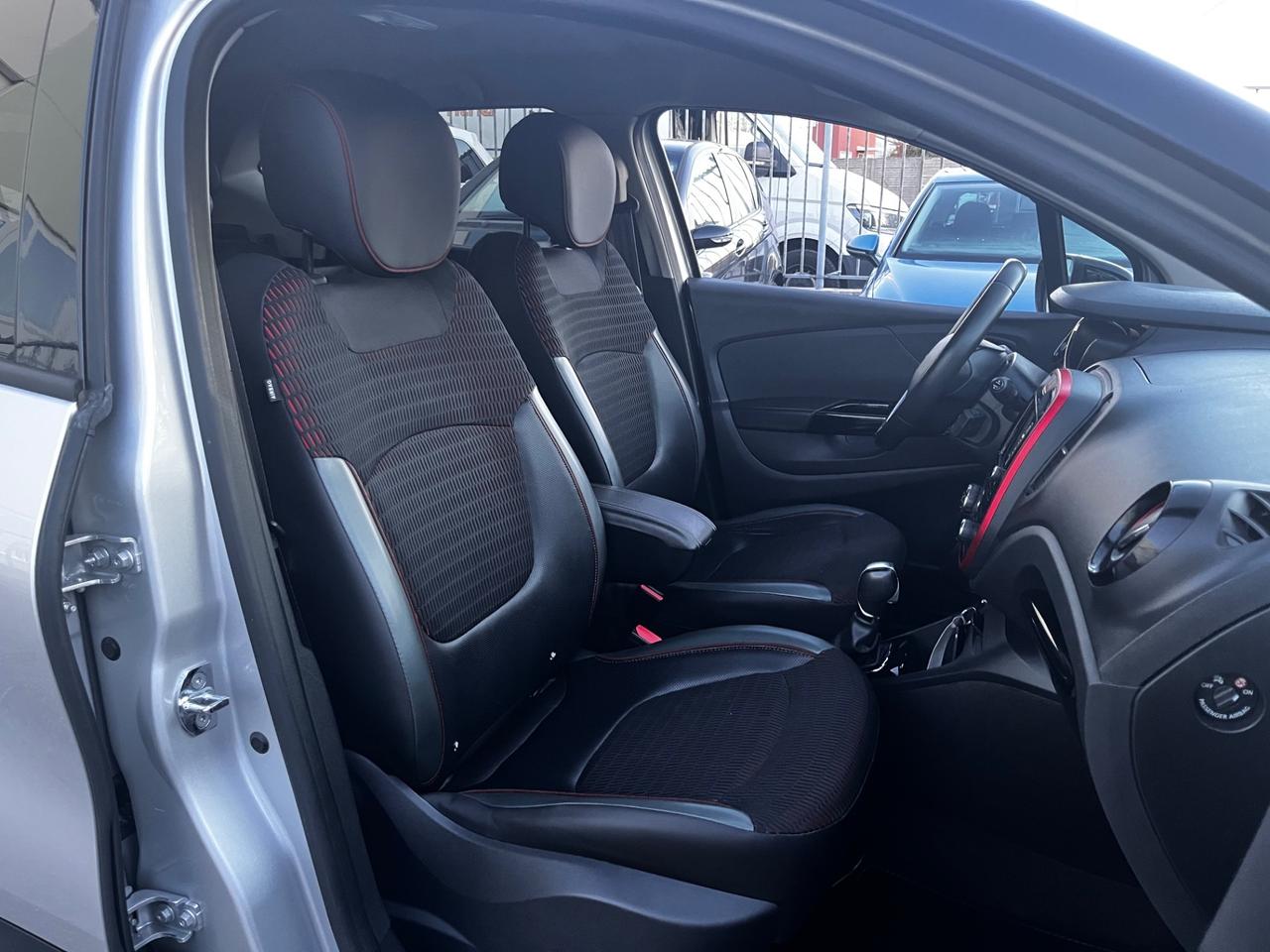 Renault Captur dCi 90 CV Hypnotic AUTOMATICA OK NEOPATENTI