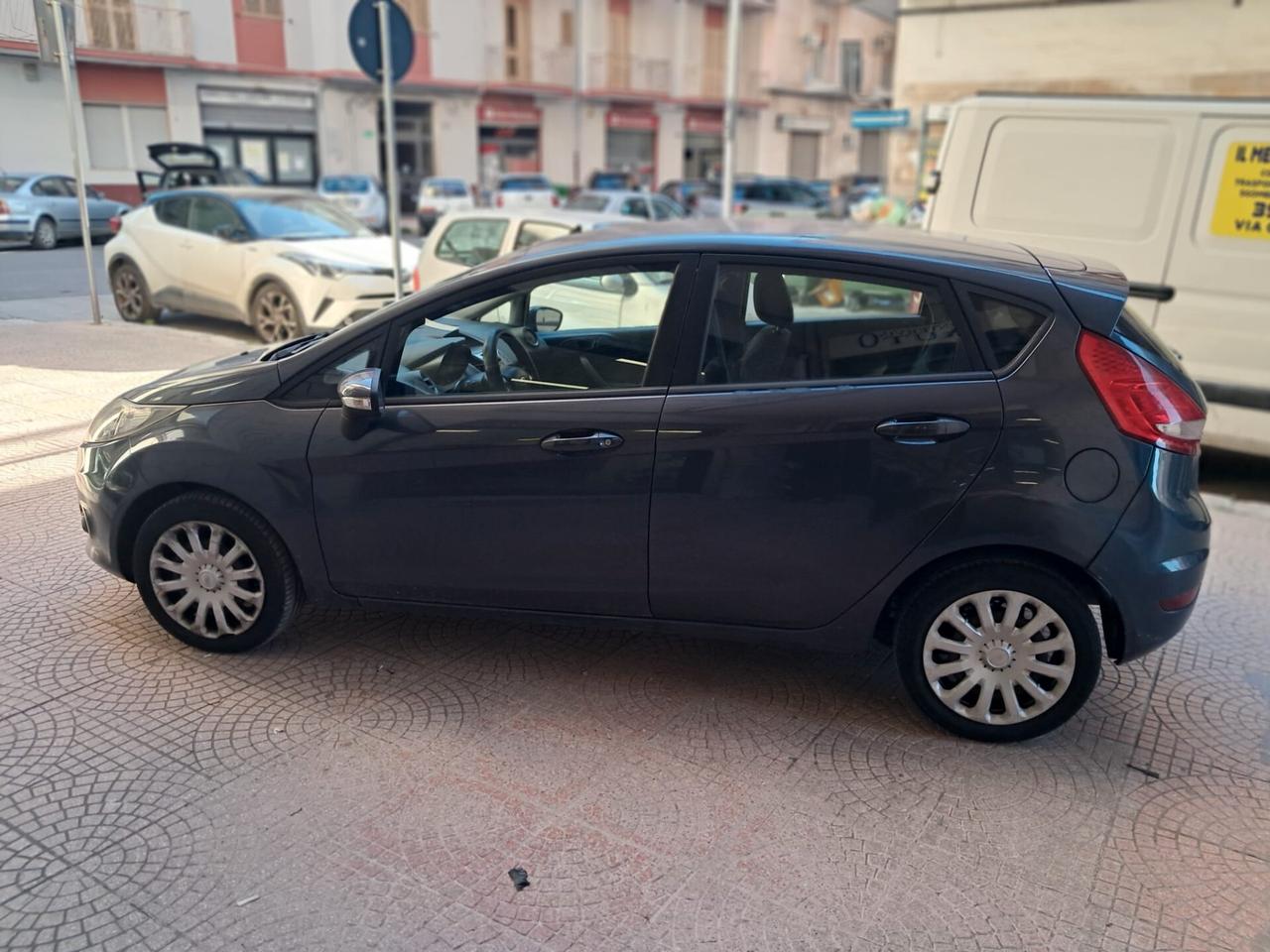 FORD FIESTA 1.6 Diesel 95CV-VISTA E PIACIUTA-Euro1890-