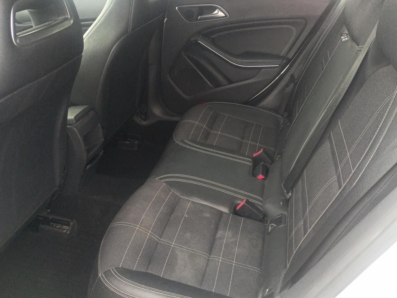Mercedes-benz CLA 200 d Business