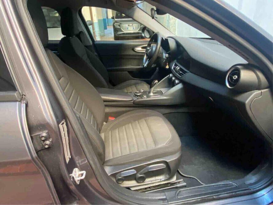 Alfa Romeo Giulia 2.2 Turbodiesel 160 CV AT8 Business PREZZO REALE