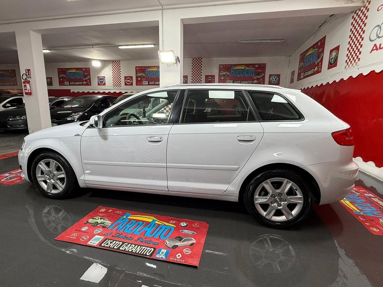 Audi A3 SPB 1.6 TDI 90cv Young - 2013