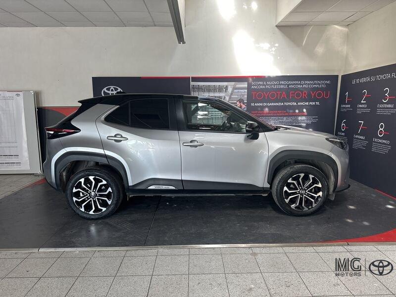 Toyota Yaris Cross 1.5 Hybrid 5p. E-CVT AWD-i Trend