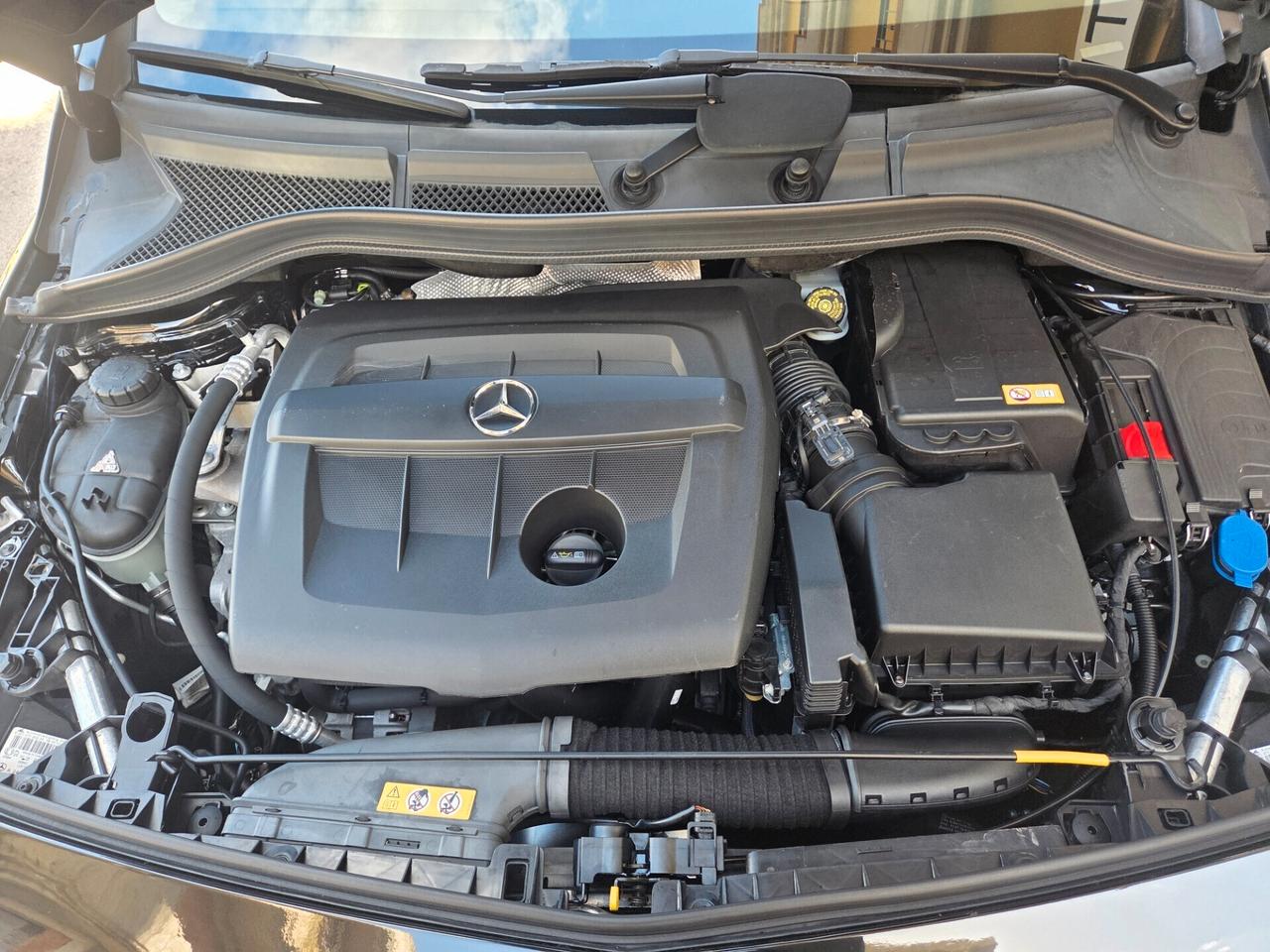 MERCEDES B180 ANNO 2014 1.5 110 CV KM CERTIFICATI