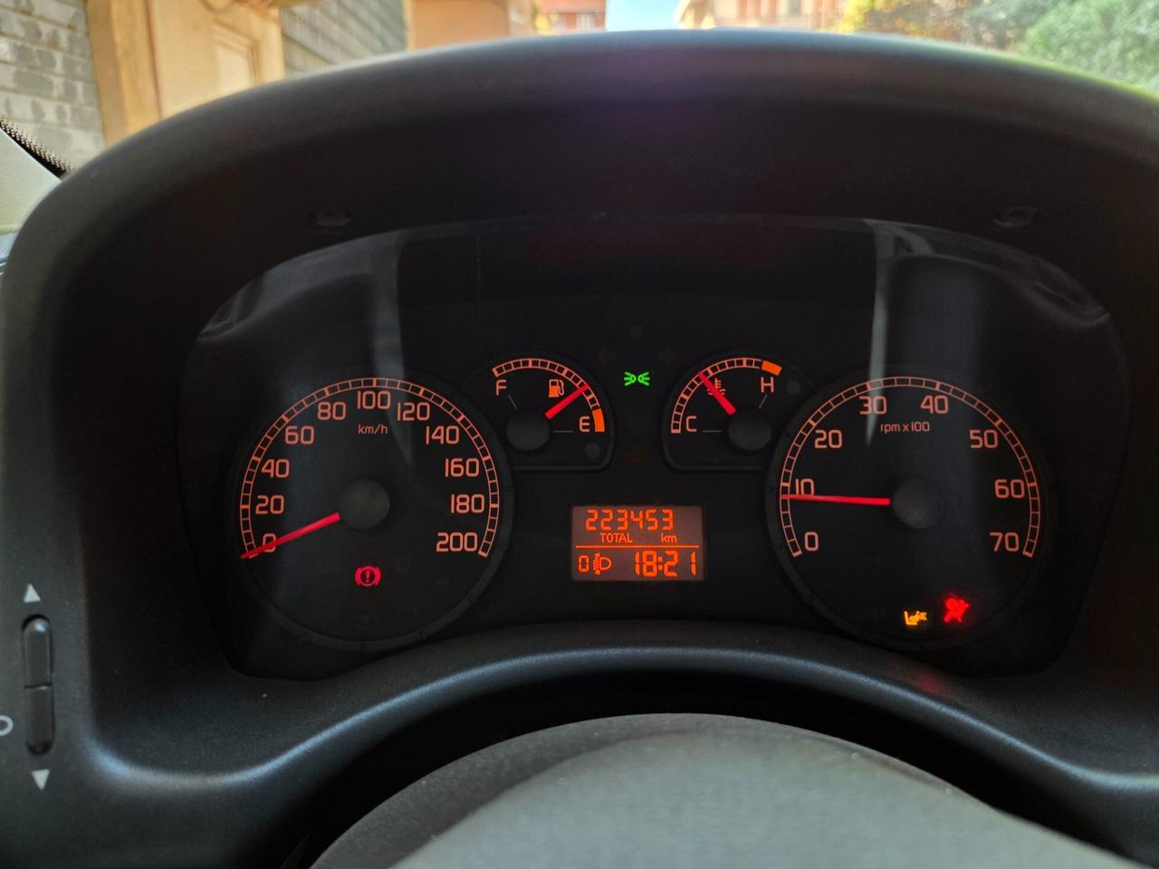 Fiat Punto 1.2 Dynamic 80cv - MARCIANTE
