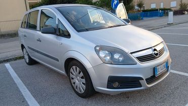 Opel Zafira 1.6 16V Twinport Cosmo
