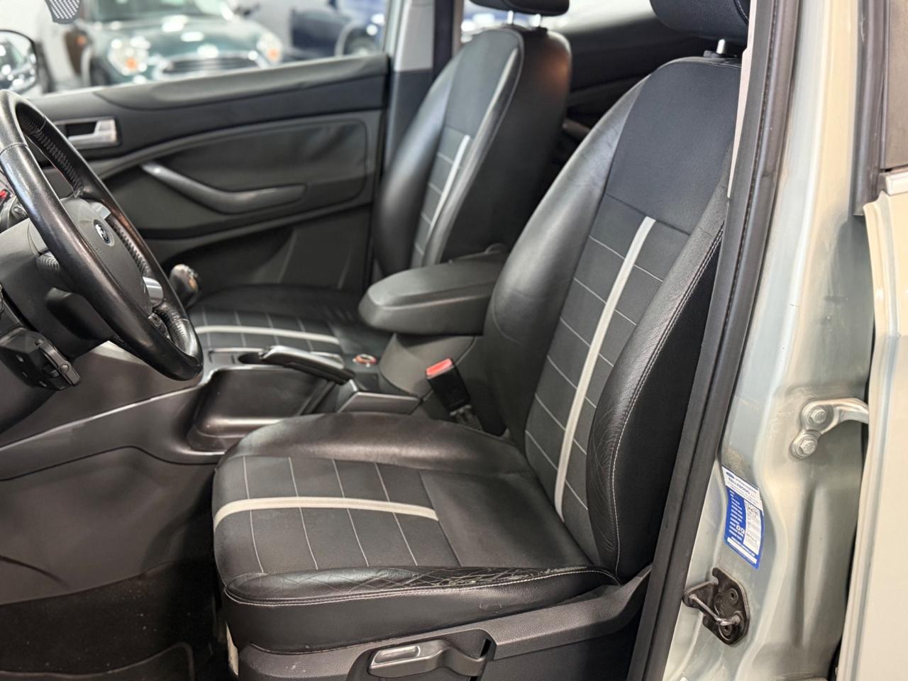 Ford Kuga 2.0 TDCi 136 CV 4WD Titanium DPF