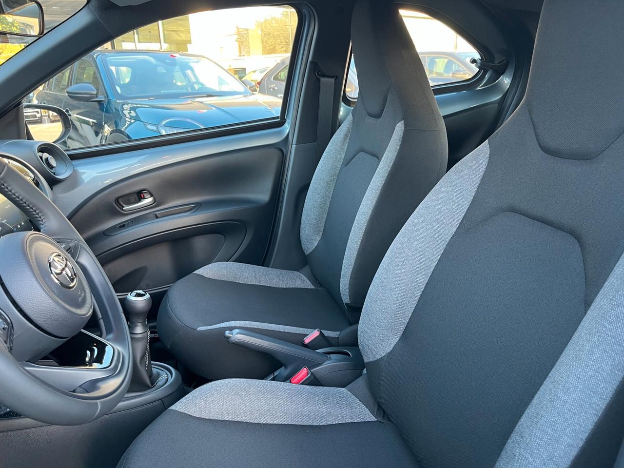 Toyota Aygo X 1.0 VVT-i 72 CV 5 porte Active KM0