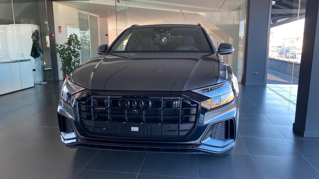 Audi Q8 50 TDI 286cv Pano-23"-Pelle Rombi-G.traino-N.Vision-Cam.360°-SoftClose-Matrix-