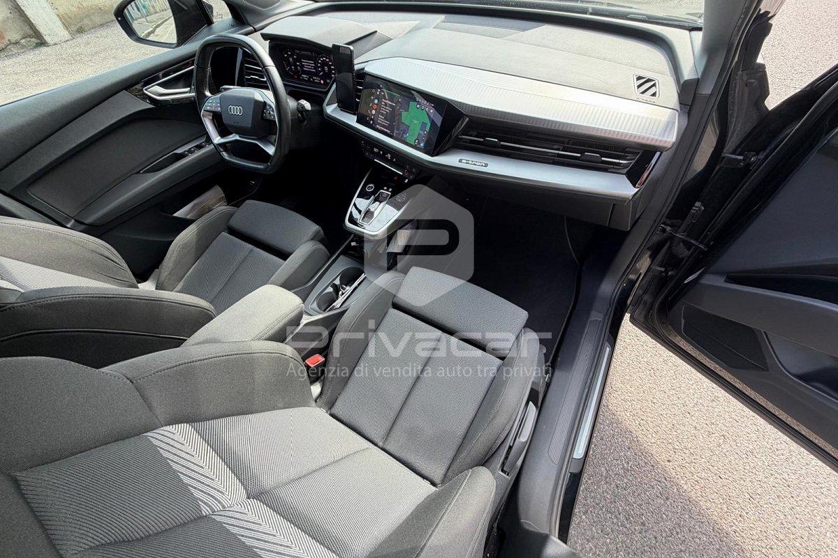 AUDI Q4 40 e-tron S line edition