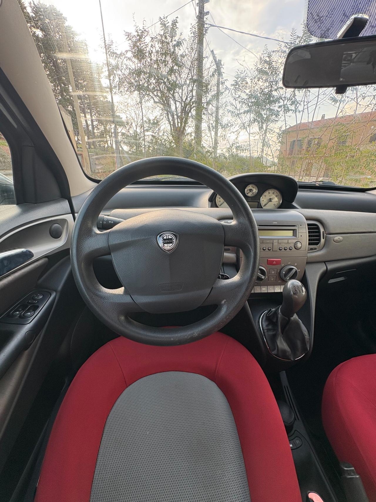 Lancia Ypsilon 1.3 Multijet