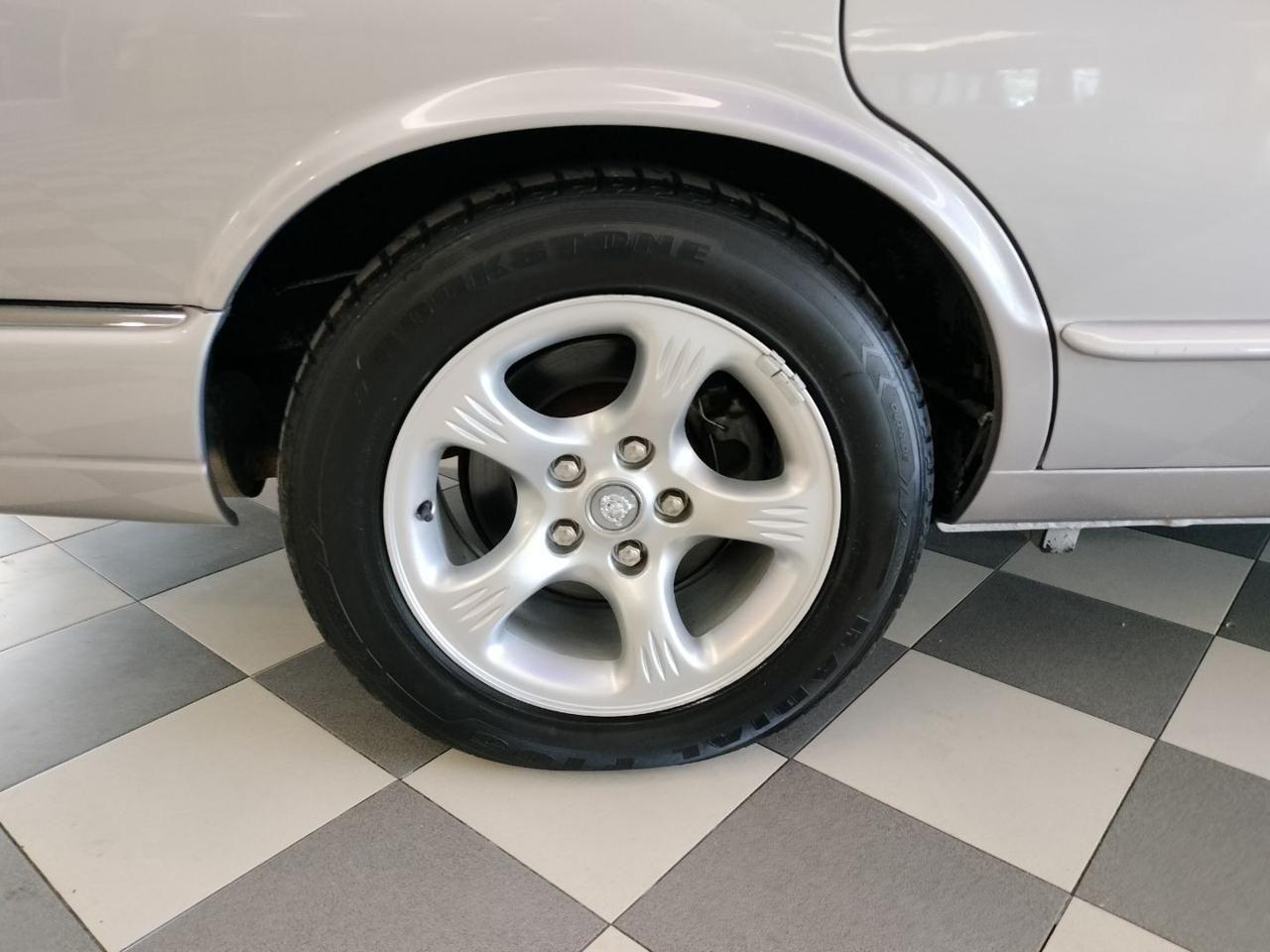 JAGUAR XJ 3.2 SE EXECUTIVE Automatica * Finanziabile *