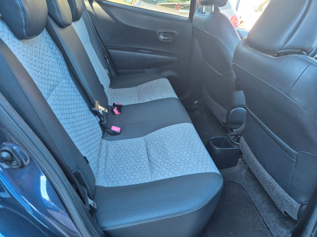 Toyota Yaris 1.4 D-4D 5 porte Lounge