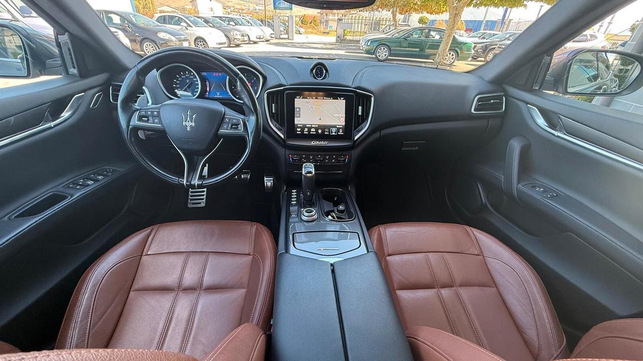 Maserati Ghibli V6 Diesel Gransport