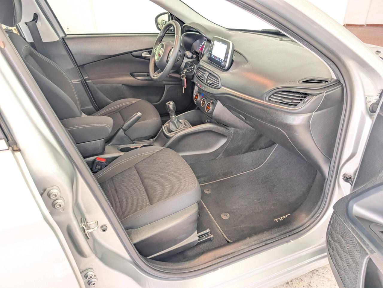 Fiat Tipo 1.3 Mjt S&S 5 porte Sport