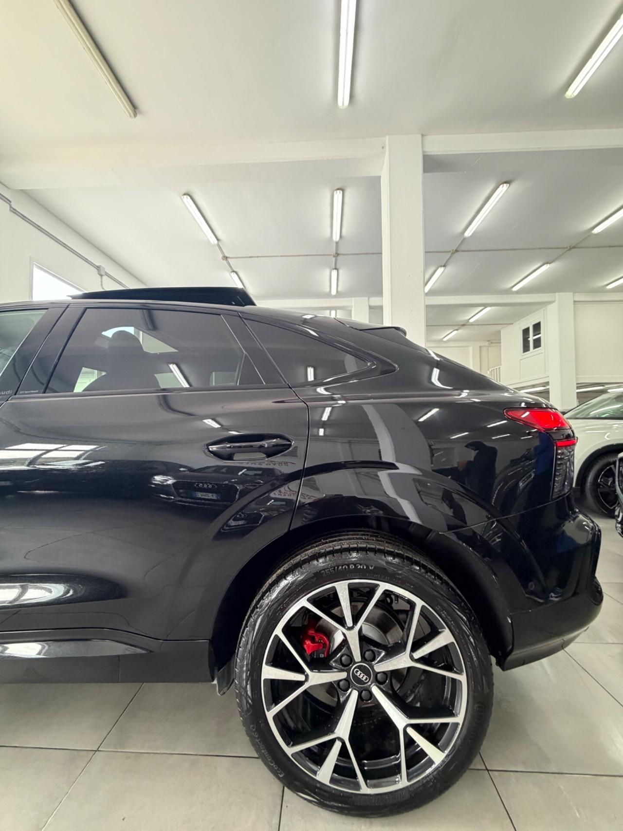 Audi Q3 40 TFSI quattro S tronic line 2026 TETTO FULL