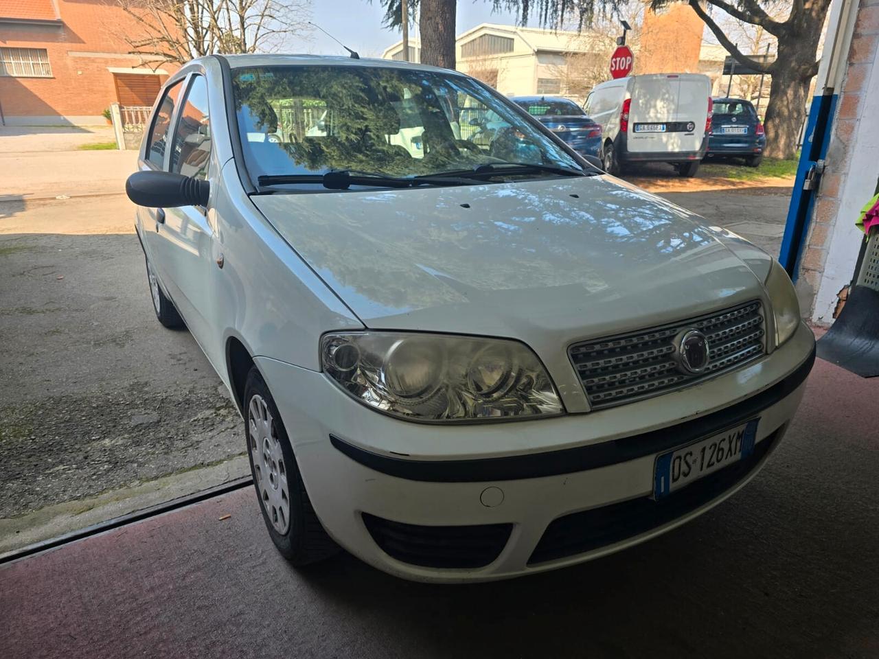 Fiat Punto Classic 1.2 5 porte Natural Power rate da 99,00