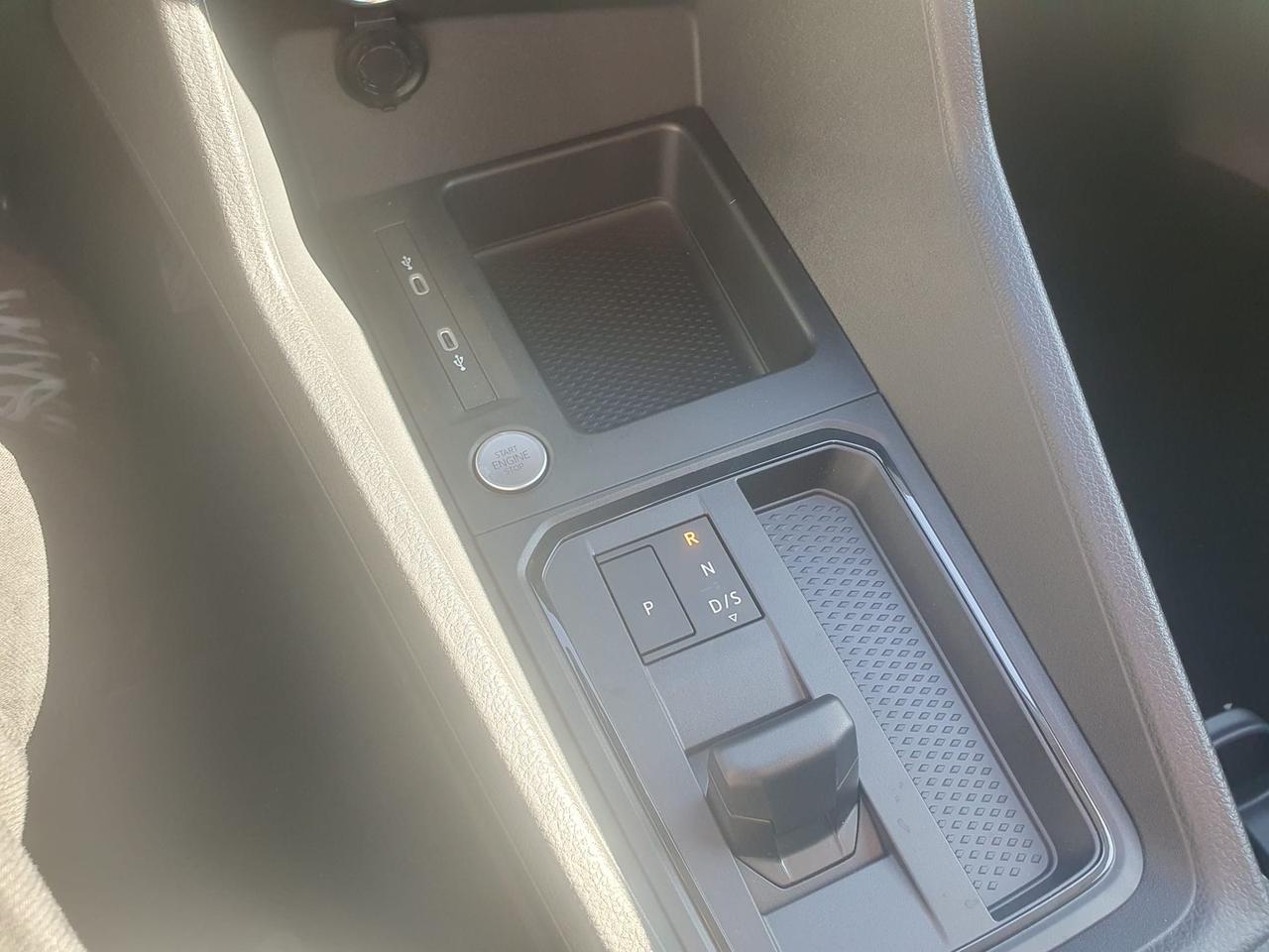 Volkswagen Caddy 1.5 phev 150cv space dsg